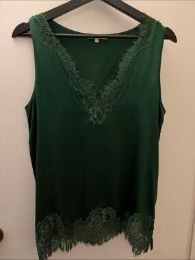 Gold Hawk satin silk Deep Green Sleeveless Lace-Hem Tank